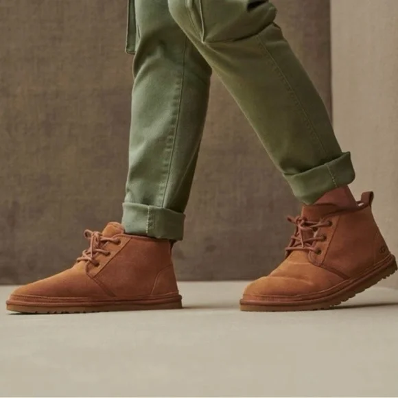 UGG Men's Neumel Suede Chukka Boots in Chestnut - Size 9